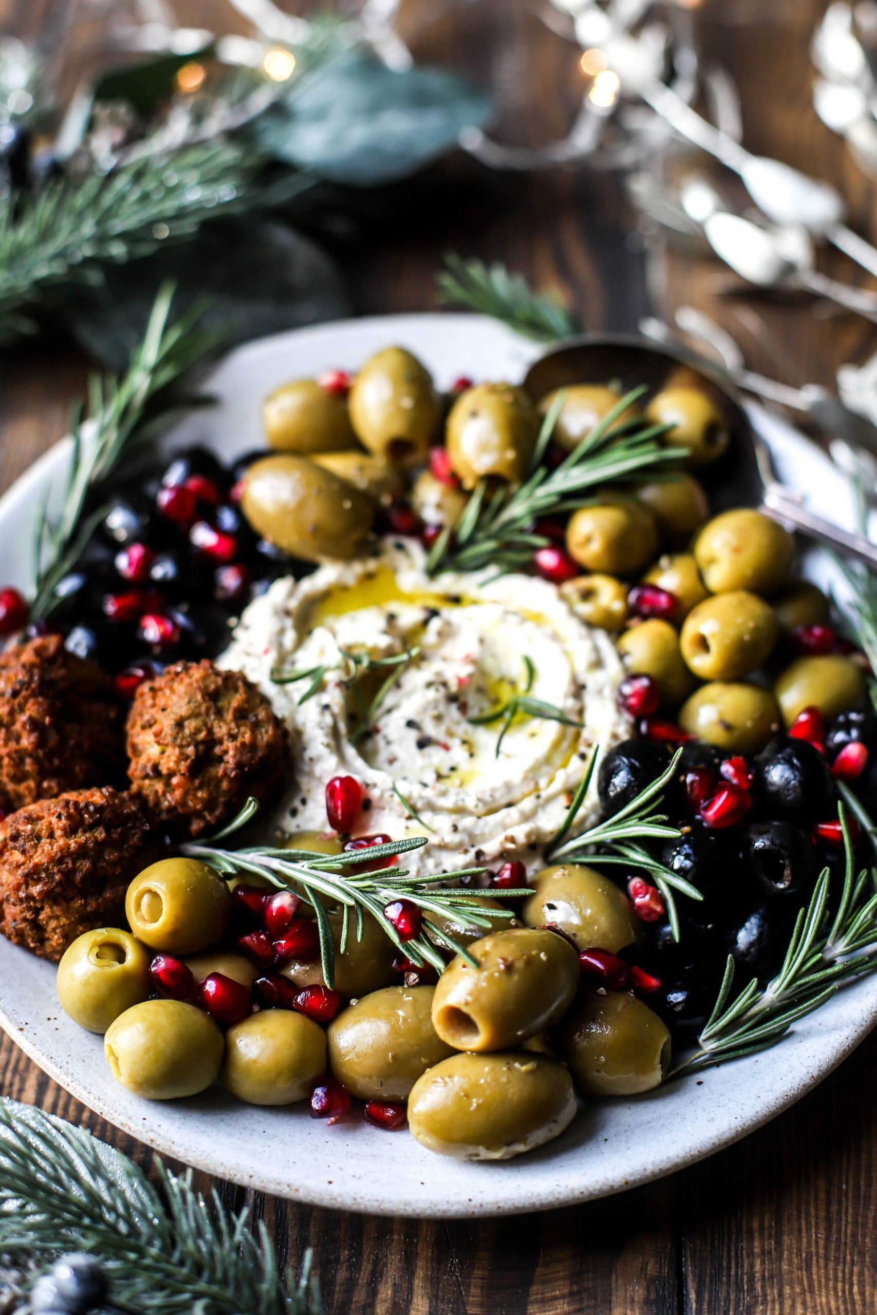 Olive Wreath Platter